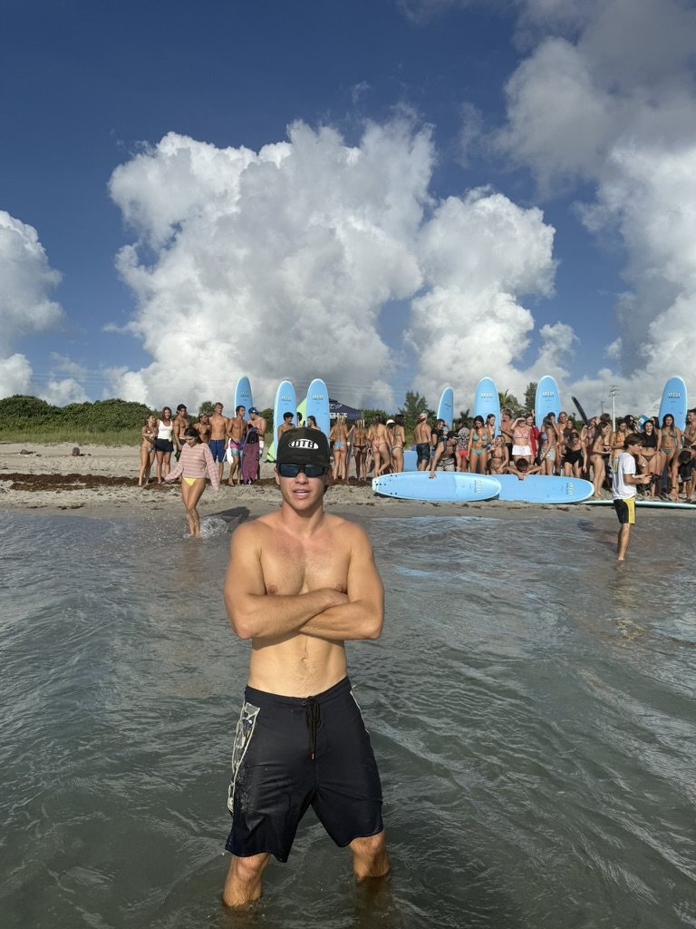 dalen with the surf club behind him
